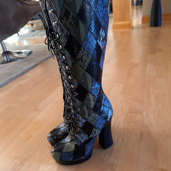 Stunning Michael Kors snakeskin patchwork boots, size 38.5 - Picture 4 of 9